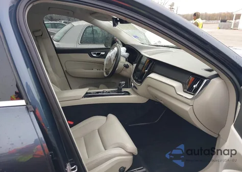 2019 Volvo Xc60 T5 Inscription from USA, damaged, VIN LYV102RL9KB274915